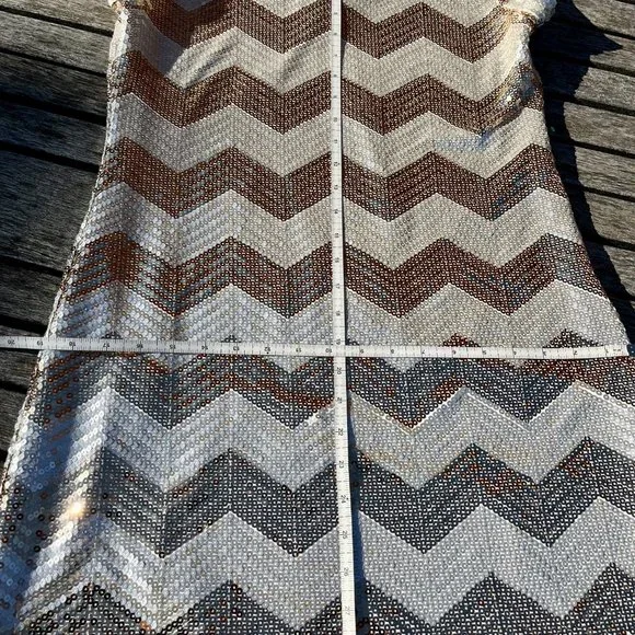 White House Black Market Sequin Dress Gold and Silver Chevron Zig Women’s Medium - Picture 10 of 13